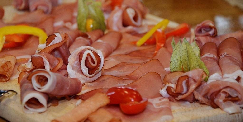 Idées gourmandes pour présenter vos mini saucissons secs